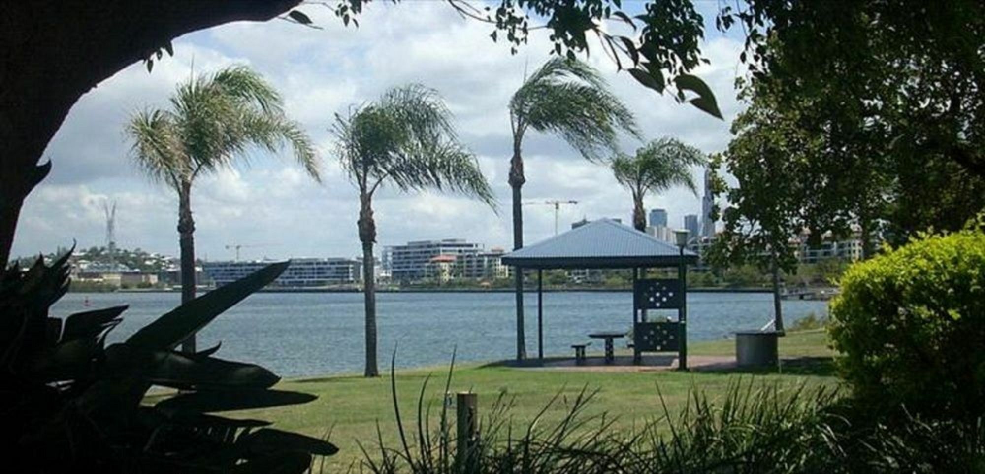 Kingsford Riverside Inn Brisbane Exteriör bild